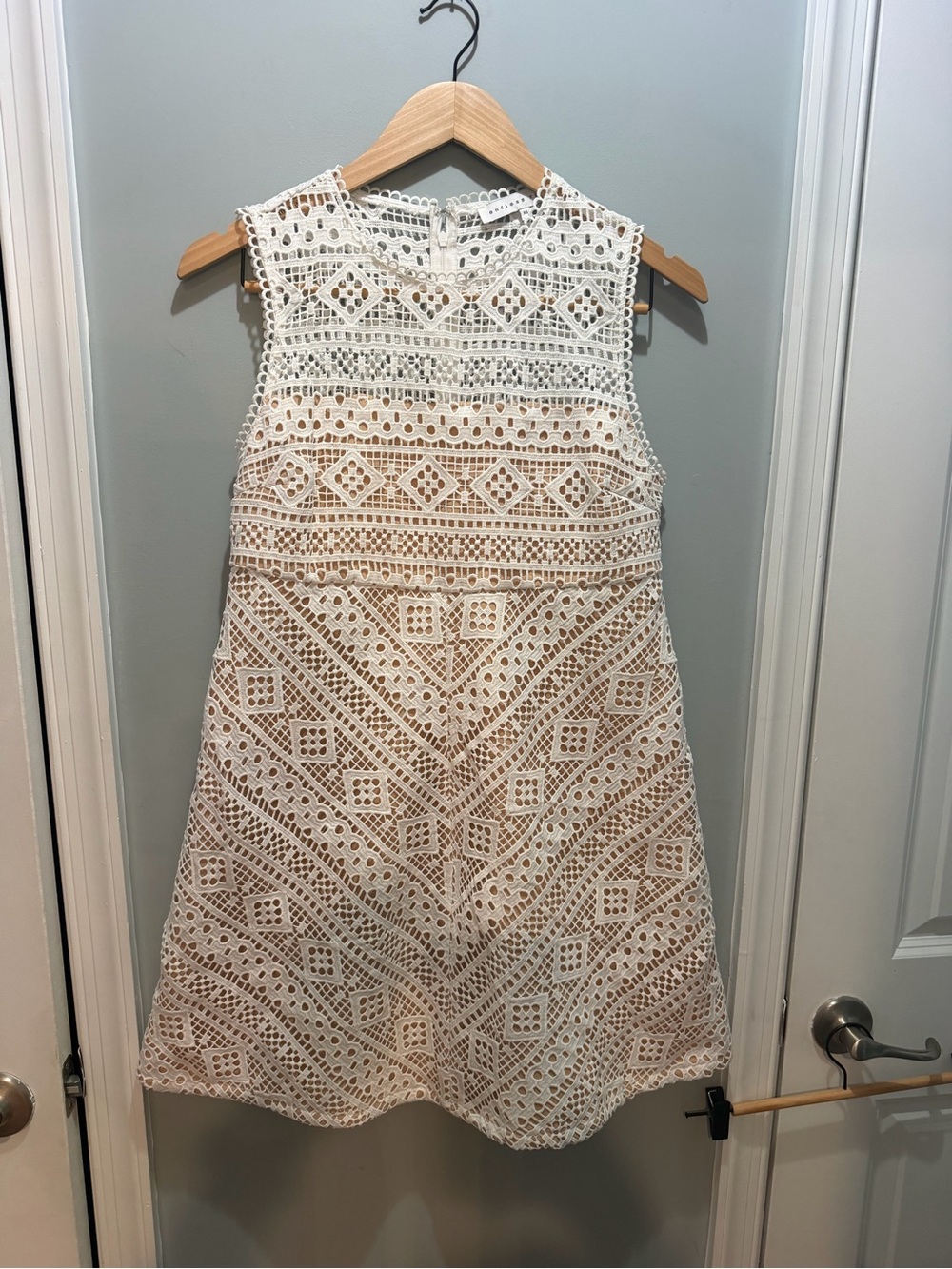 Endless Rose White Crochet Mini Dress XS EUC Summer Sleeveless